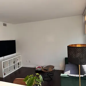  Apartment Downtown